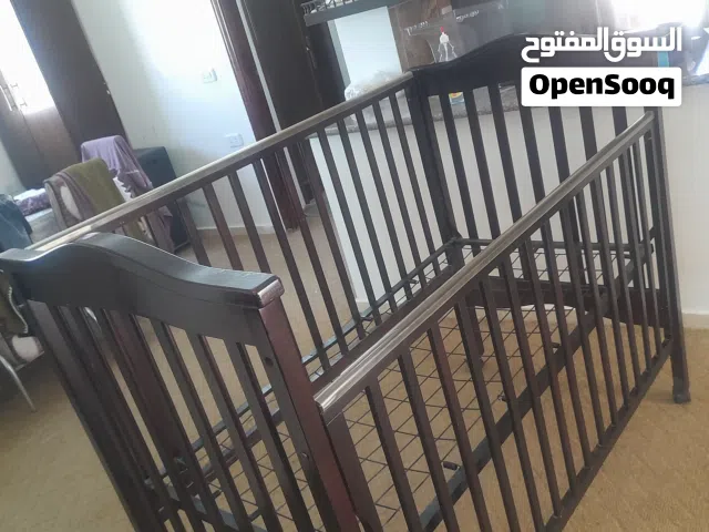 تخت بيبي يستعمل من عمر الشهر لل6سنوات