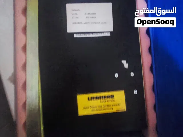 مزود طاقة شركة لبهير الألمانية Liebherr