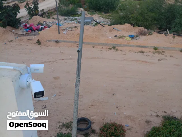 فني تركيب كميرات مراقبه ذخل طرابلس و خارجها