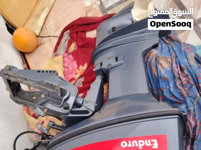 قارب 23 الغيلاني موديل 2023  مع مكينه 60 موديل 2024