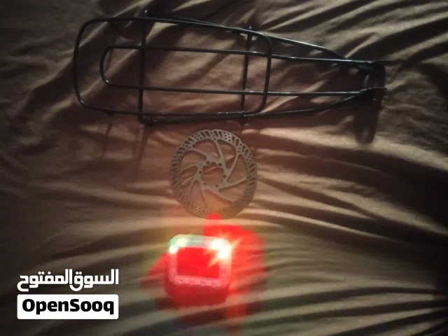 سلام عليكم.  ضوء  مع منصب.  مع ديسك