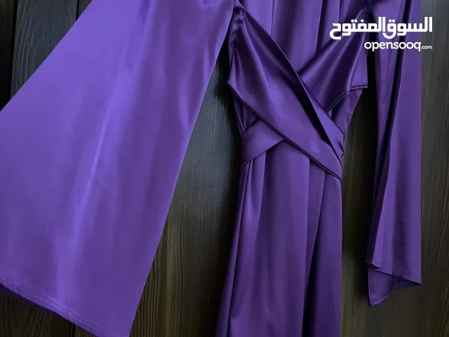 الفساتين بحالة الوكالة الواحد 15والفستانين 25عرض عمان الهاشمي الشمالي النمره 38ل 40