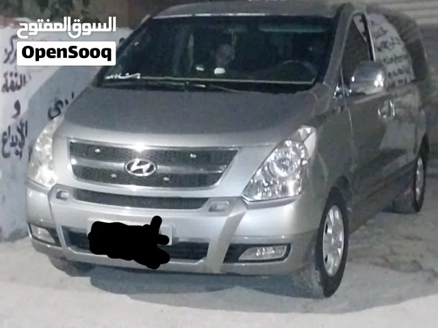 2008 هيونداي H1 GL