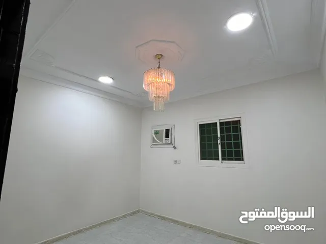 140 m2 4 Bedrooms Apartments for Sale in Al Riyadh Dhahrat Laban