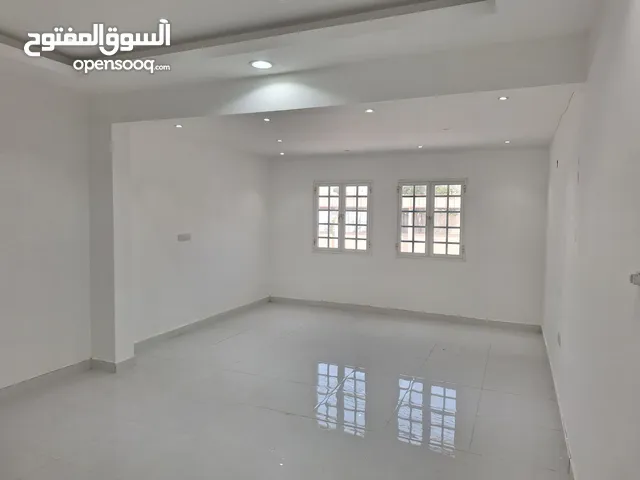 130m2 3 Bedrooms Apartments for Rent in Muscat Al Mawaleh