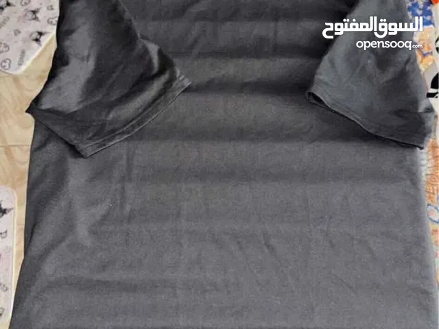 “تيشرت أوسيرزد مريح وعصري – إطلالة حديثة بلا حدود