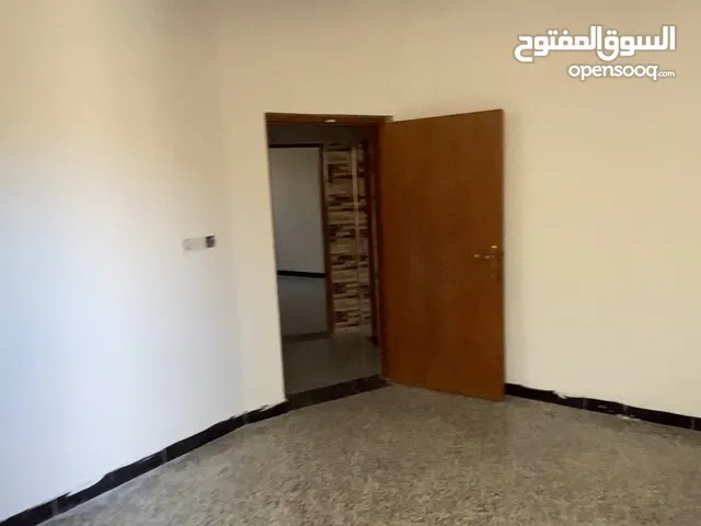 مشتمل مستقل للايجار بناء نظيف