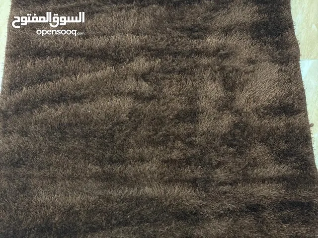 سجاد للبيع بحالة الجديد