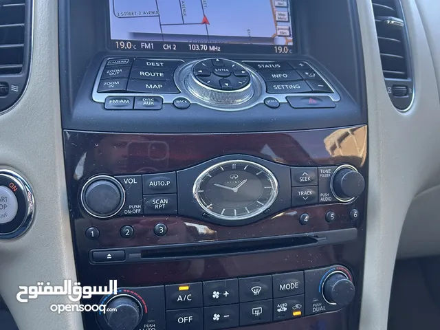 للبيع انفنتي QX50 موديل 2015 بحالة جيدة جدا ماشية 169 قابلة للزياده