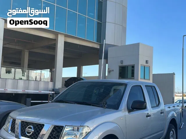 2013 Nissan Navara LE