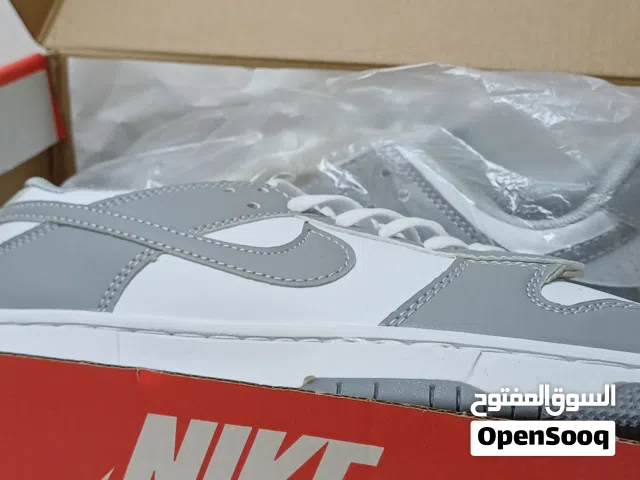 Nike Original Sports Shoes New  Grey White  Size 38