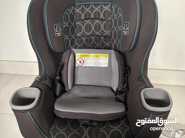 Graco extend to fit baby car seat with 10 position harness and headrest . (4 months - 6 yr old )