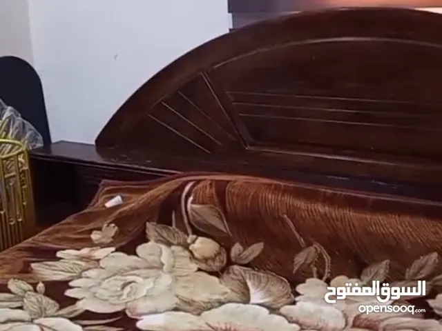 غرفه نوم بحاله جيده جدا