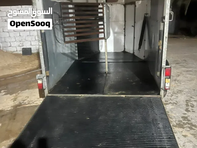 كاريلو خيل للبيع