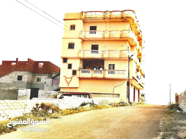 250 m2 More than 6 bedrooms Townhouse for Sale in Matruh Marsa Matrouh