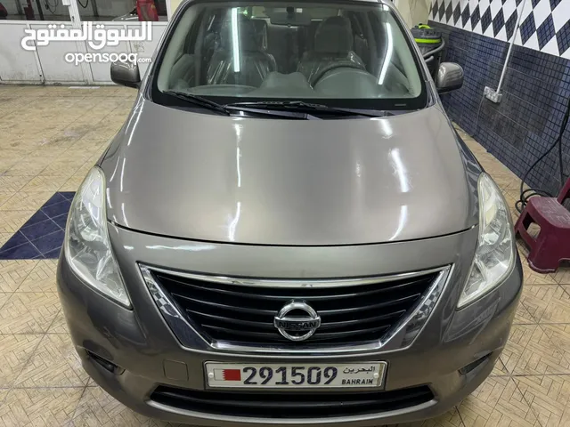 Nissan Sunny S in Northern Governorate