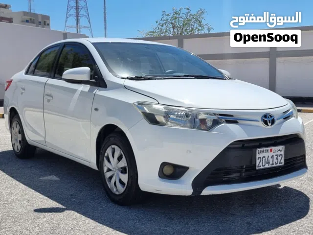 2016 Toyota Yaris E