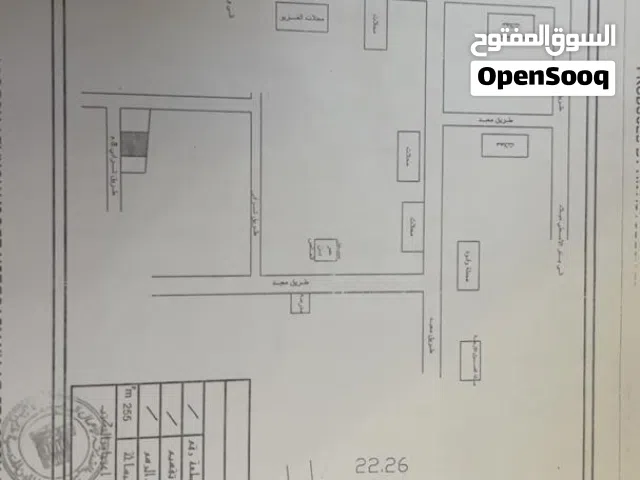 قطعة ارض في الفصول الأربعة