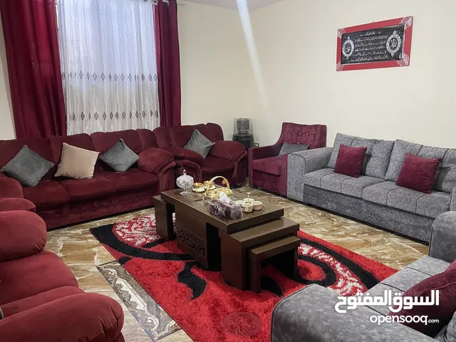 طقمين كنب للبيع