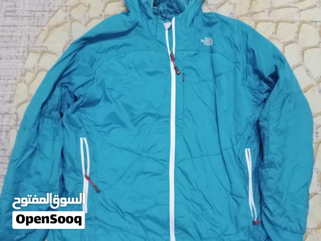 جاكيت فاخر وانيق للصبايا The North Face ذا نورث فيس اصلية 100% مستعملة بحالة ممتازة صنع في الفلبين .