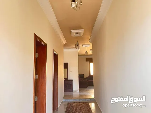 160 m2 2 Bedrooms Apartments for Rent in Tripoli Edraibi
