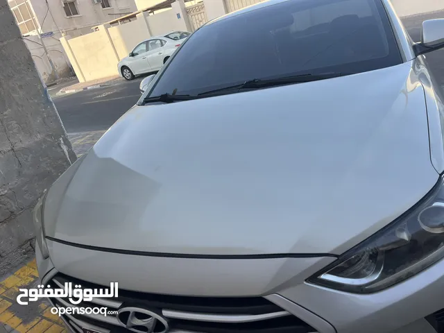 هوانداى النترا 2016