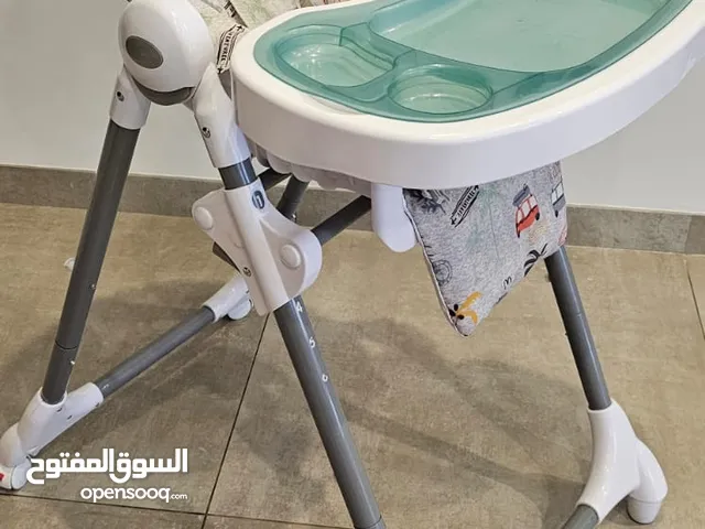 كرسي أكل للأطفال