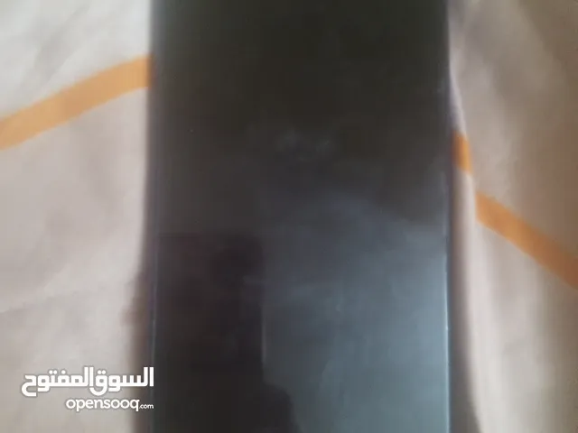 الجهاز ممتاز بس فيه كسر صغير والكاميرا الأماميه مش شغاله