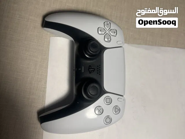 كنترولر بلايستيشن 5 بحالة ممتازة للبيع (ايد بلايستيشن 5)