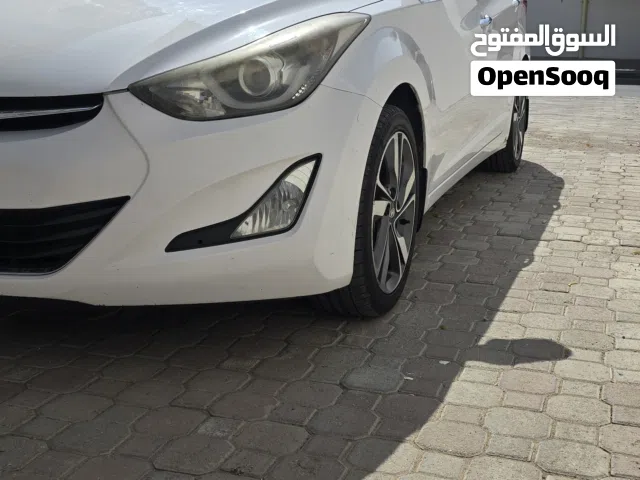 Hyundai Elantra 2016