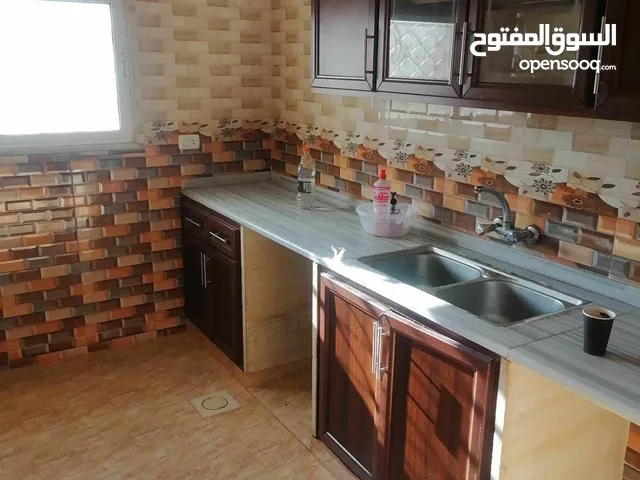120 m2 3 Bedrooms Apartments for Rent in Mafraq Al-Hay Al-Janoubi