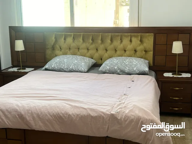 غرفة نوم ماستر بدون خزانة