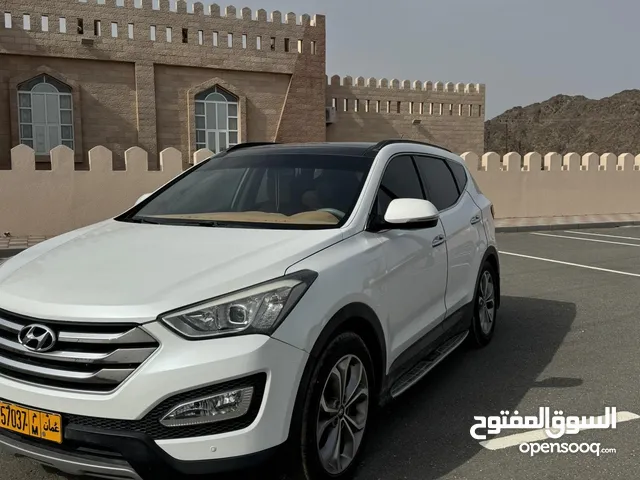 Used Hyundai Santa Fe in Al Sharqiya
