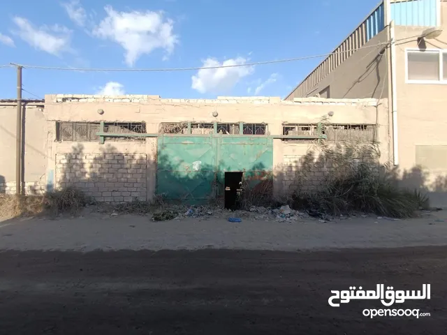 ورشة صناعية للبيع تصلح لجميع الاغراض