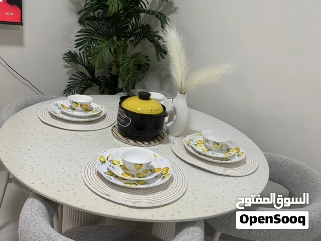 سفرة طعام اربع كراسي من حول الإمارات