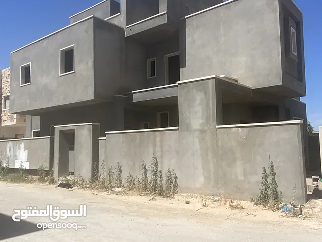 430m2 More than 6 bedrooms Villa for Sale in Tripoli Al-Serraj