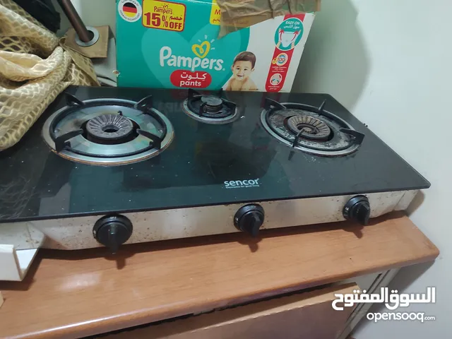 gas stove with 3 burners