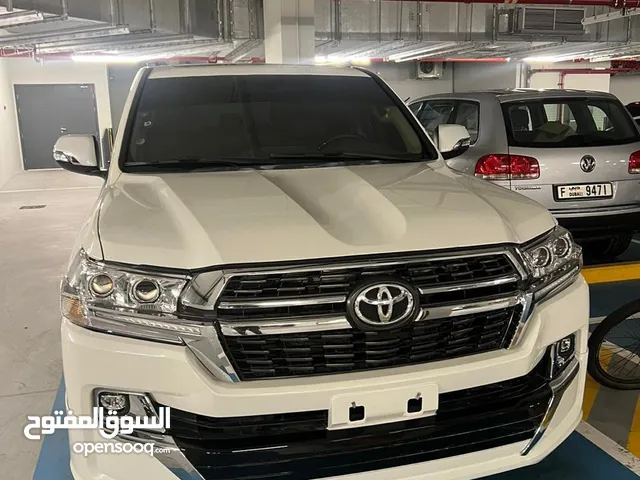 Toyota land cruiser 2009 v8