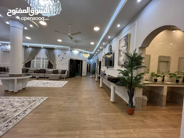 330m2 3 Bedrooms Townhouse for Sale in Dhofar Salala