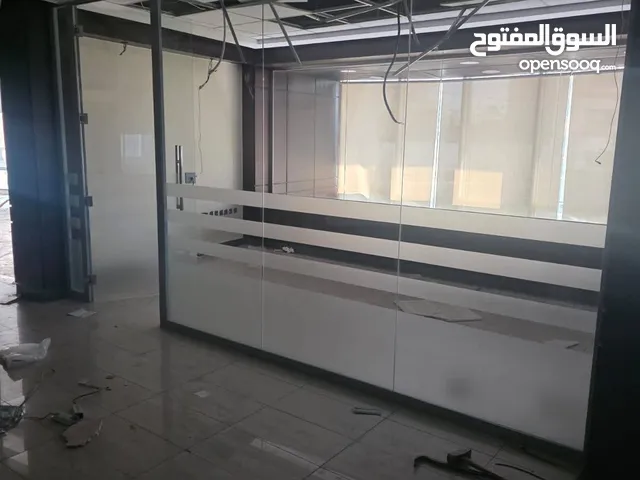 زجاج سيكوريت مستعمل للبيع با اقل الأسعار جبل عمان