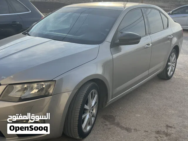 2016 سكودا اوكتافيا RS