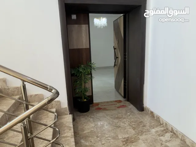 270 m2 5 Bedrooms Apartments for Sale in Tripoli Al-Serraj