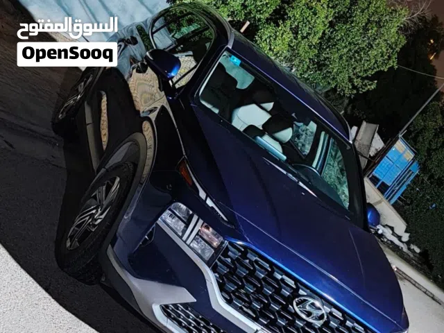 Used Hyundai Santa Fe in Basra