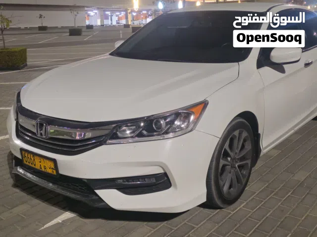 هوندا اكورد 2013 للبيع نظيييييفه جدا  sport/  Honda accord 2013