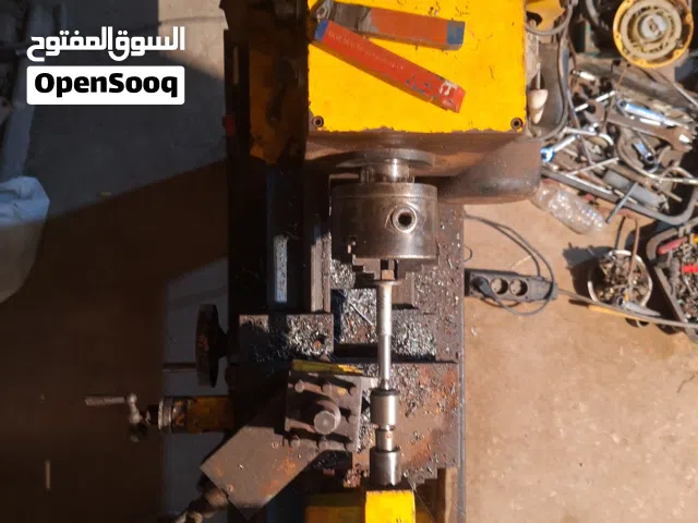 ماكينة خراطه.  طورنو