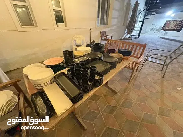 Restaurant plates bought for 550 riyals