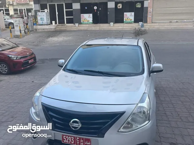 Sedan Nissan in Muscat