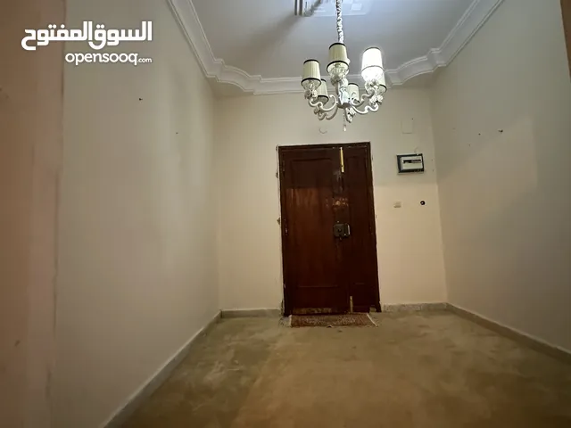 180 m2 4 Bedrooms Apartments for Rent in Tripoli Zawiyat Al Dahmani
