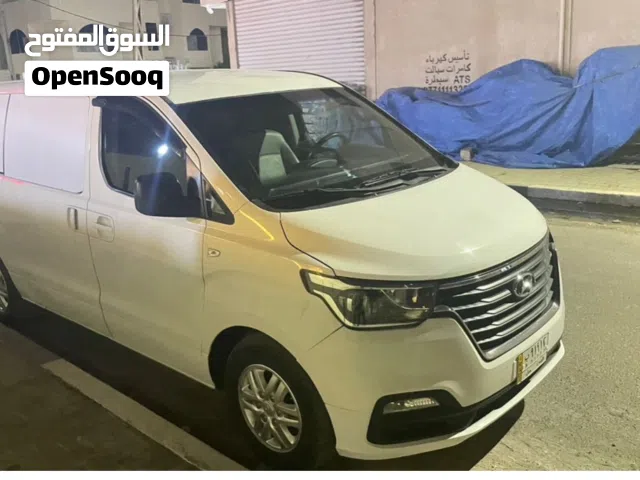 ستاركس فان للبيع موديل 2020 ، رقم بصرة / حمل