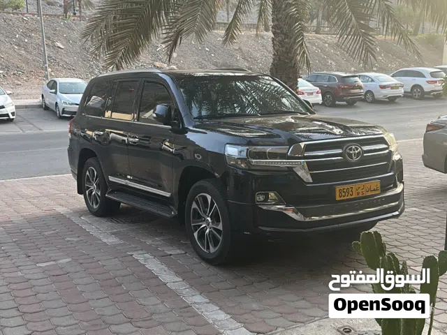 بممشى بسيط لاند روعه فل الفل دبة كهربائية مواصفات VXS  6 سلندر داخلية جلد شامواه موتر بحالة الوكالة